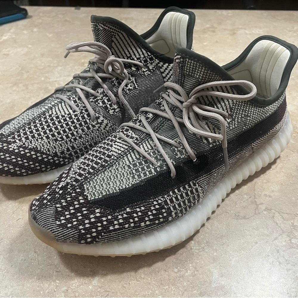 Yeezy Boost Zyon